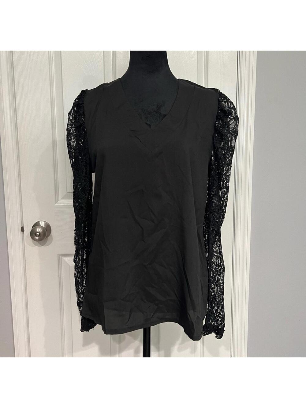 Women’s Long Sleeve Blouse | NWOT | Size Medium